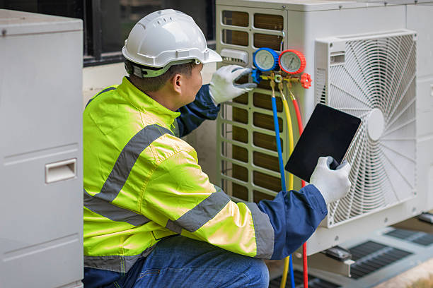 Professional Hvac Installation technician working in Brooklandville, MD